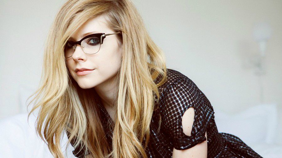 Avril Lavigne age
