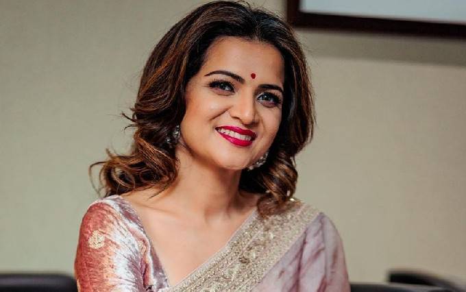 Dhivyadharshini